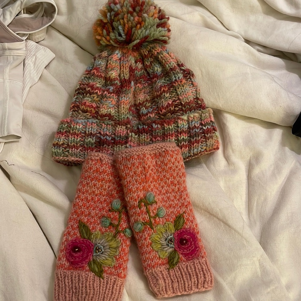 Sundance hat and mittens